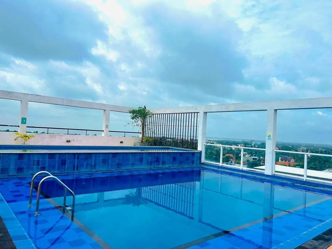 Aeonsky Apartment Negombo Beach And Airport
