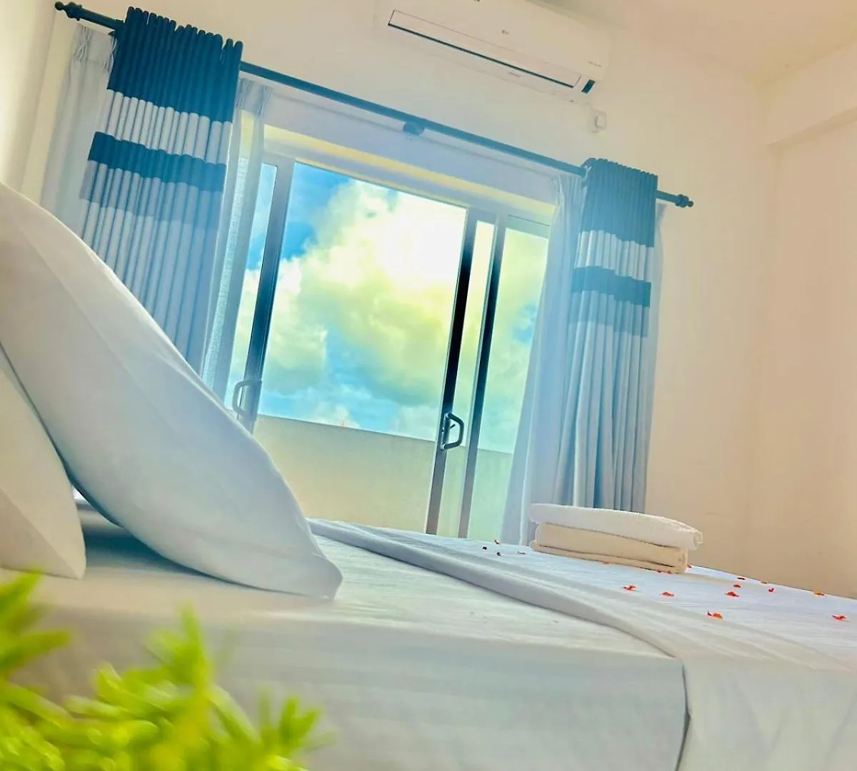 Aeonsky Apartment Negombo Beach And Airport
