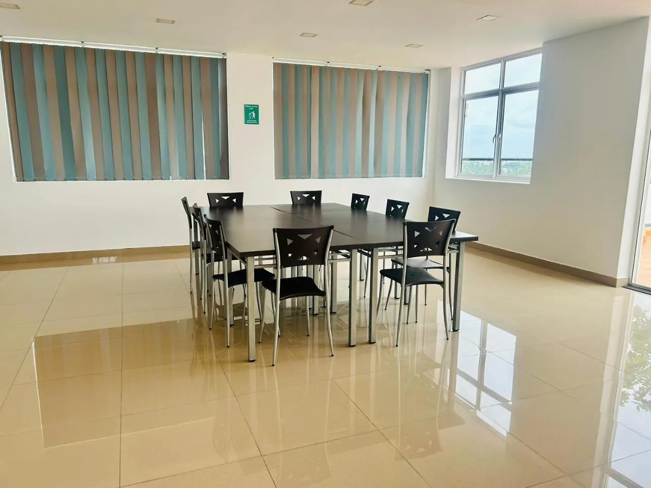 Aeonsky Apartment Negombo Beach And Airport