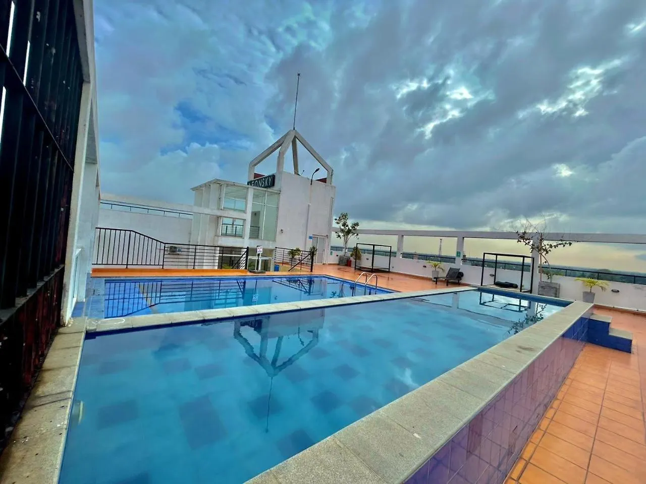 Aeonsky Apartment Negombo Beach And Airport